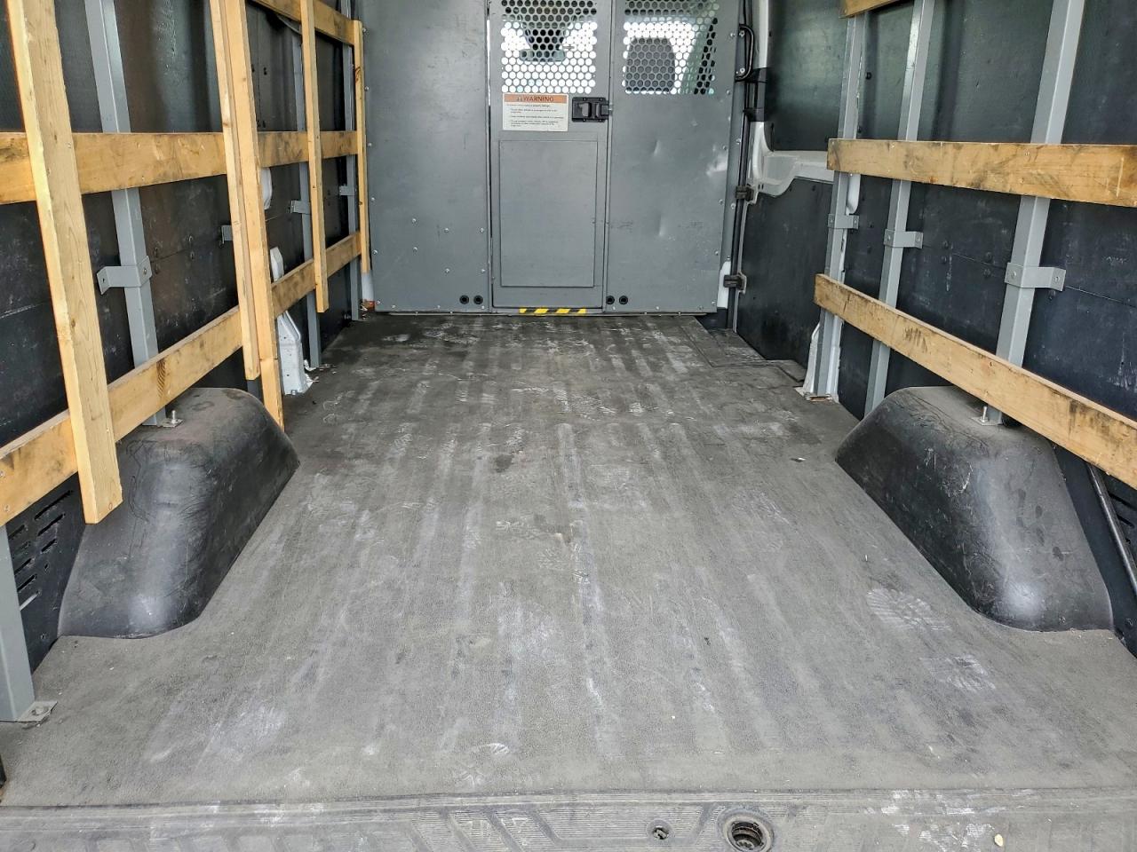 2017 FORD TRANSIT T-250 DELIVERY VAN photo 19