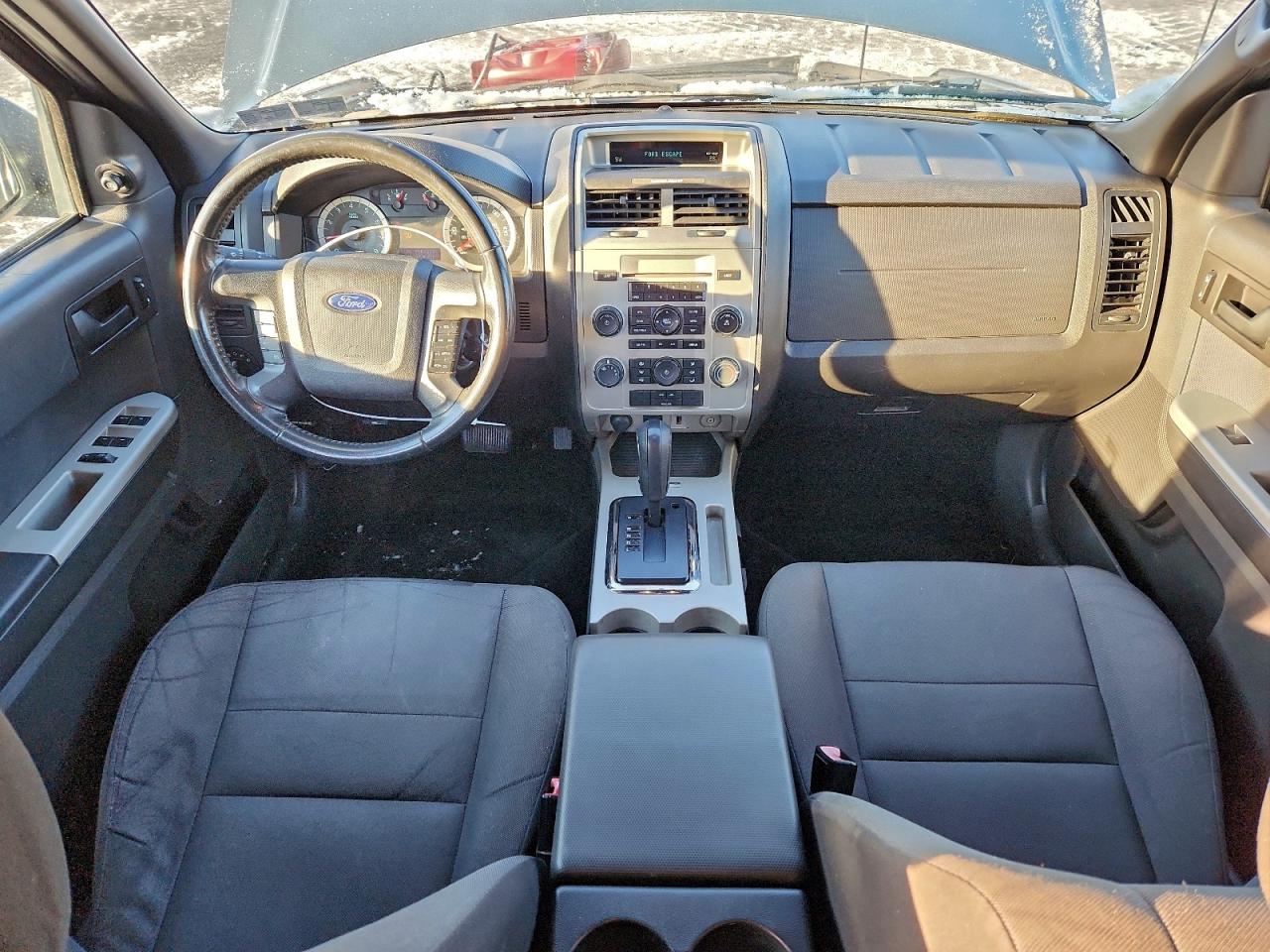 2010 FORD ESCAPE XLT photo 15