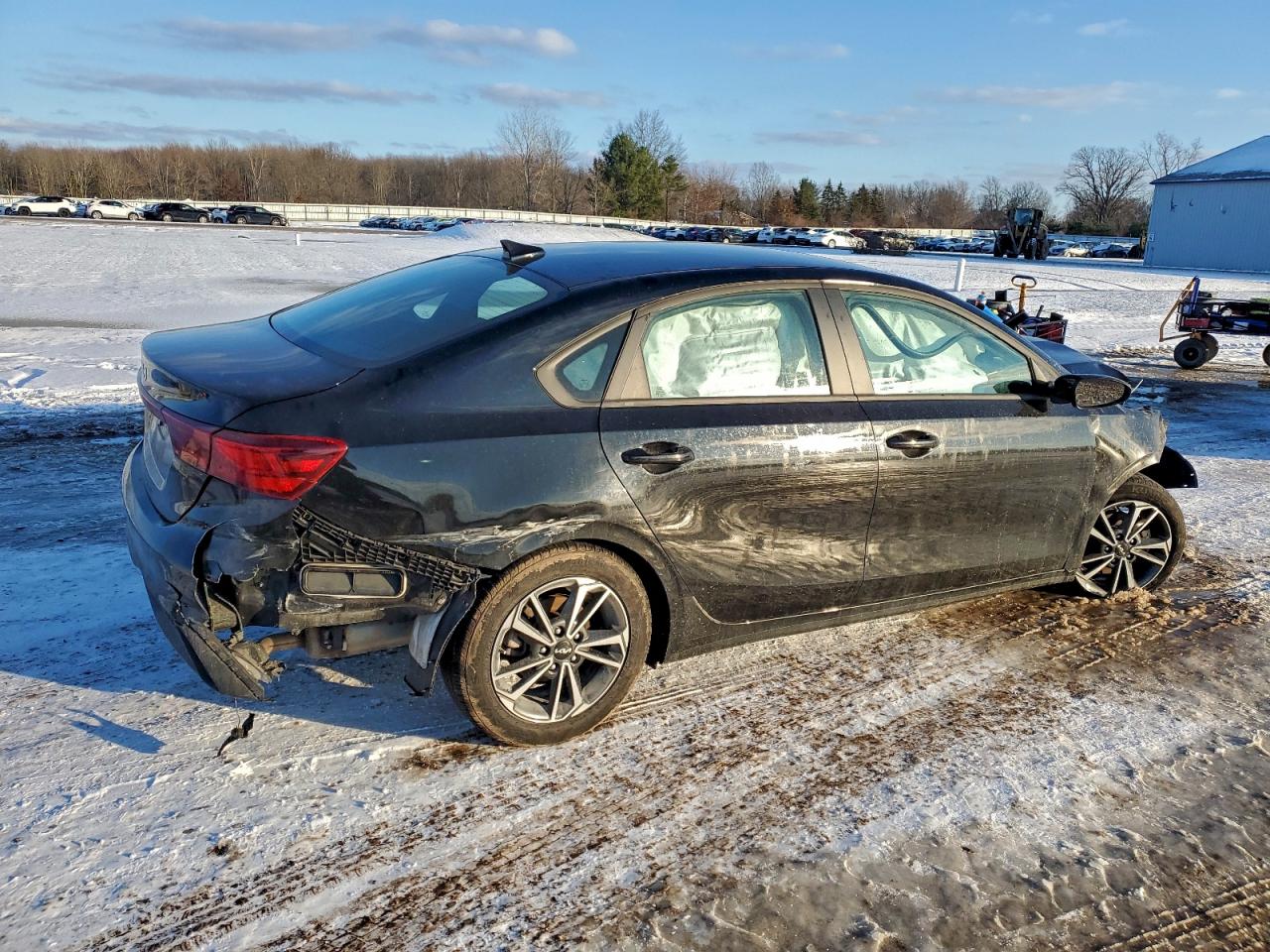 2024 KIA FORTE LX photo 3