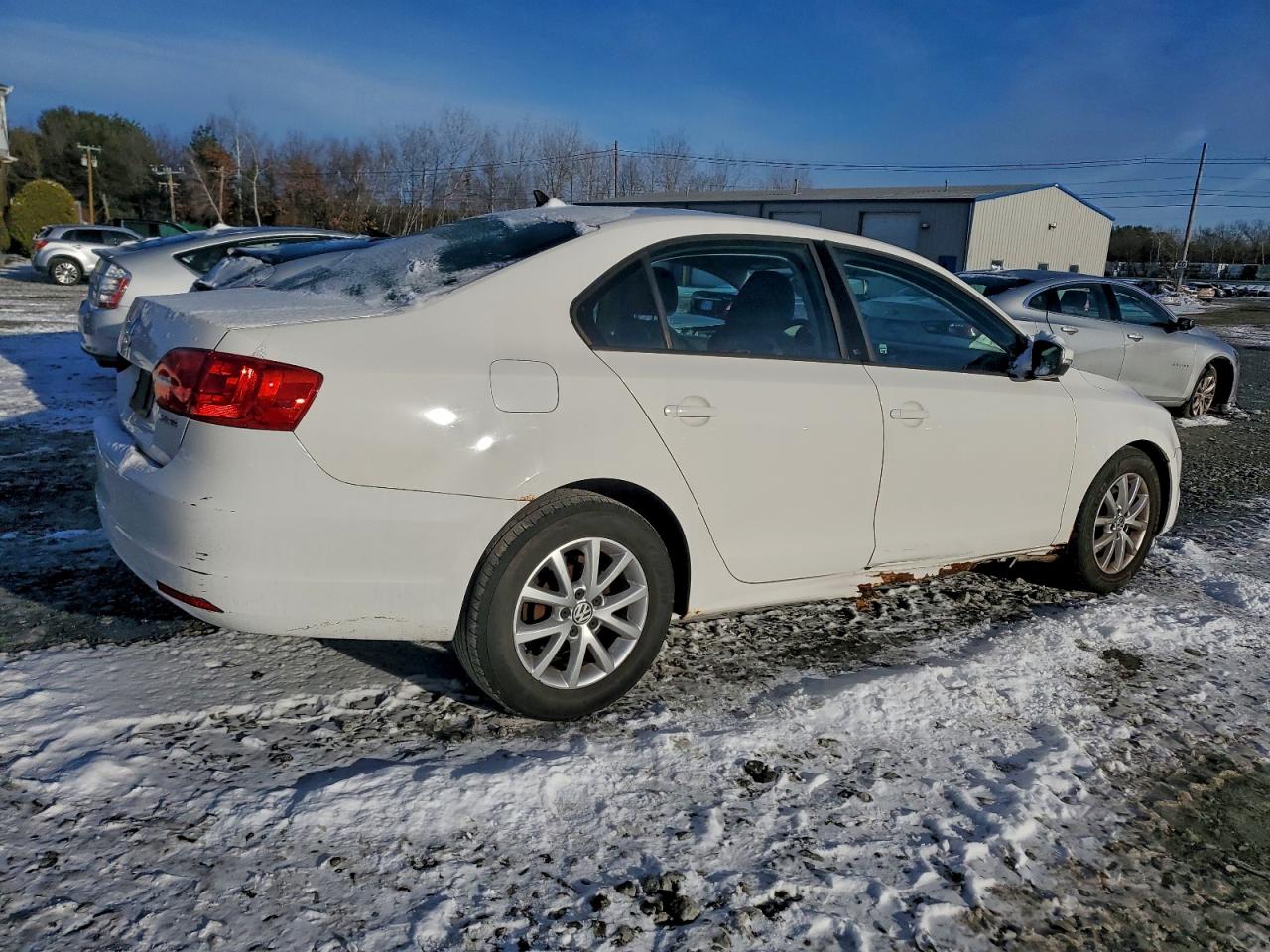 2011 VOLKSWAGEN JETTA SE photo 3