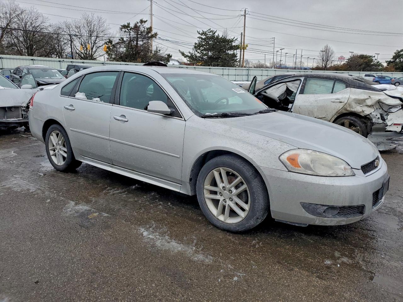2012 CHEVROLET IMPALA LTZ photo 4