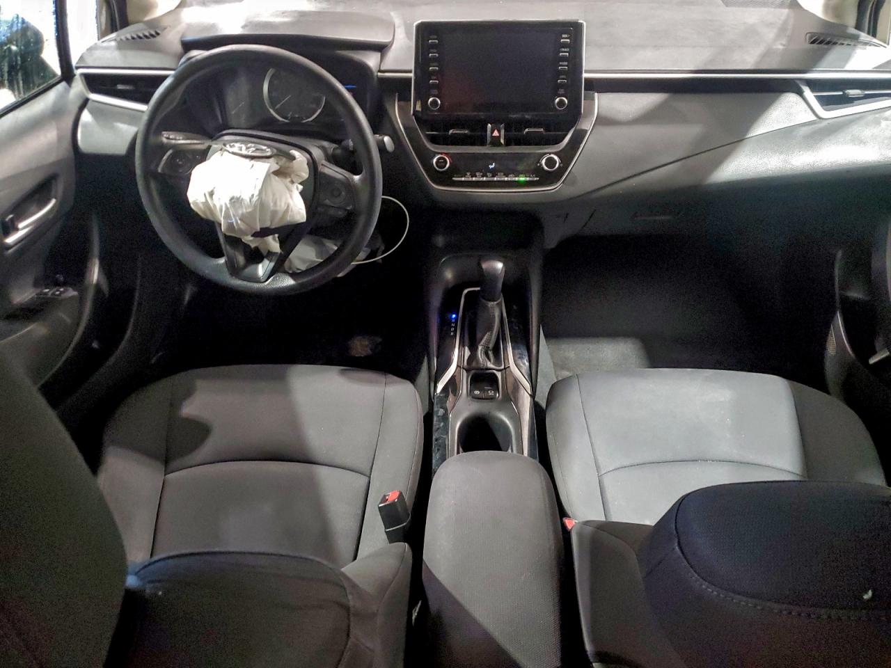 2020 TOYOTA COROLLA LE photo 22