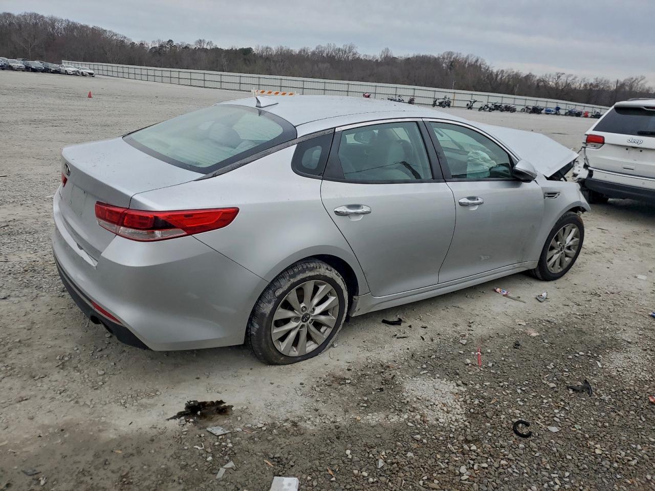 2016 KIA OPTIMA LX photo 7