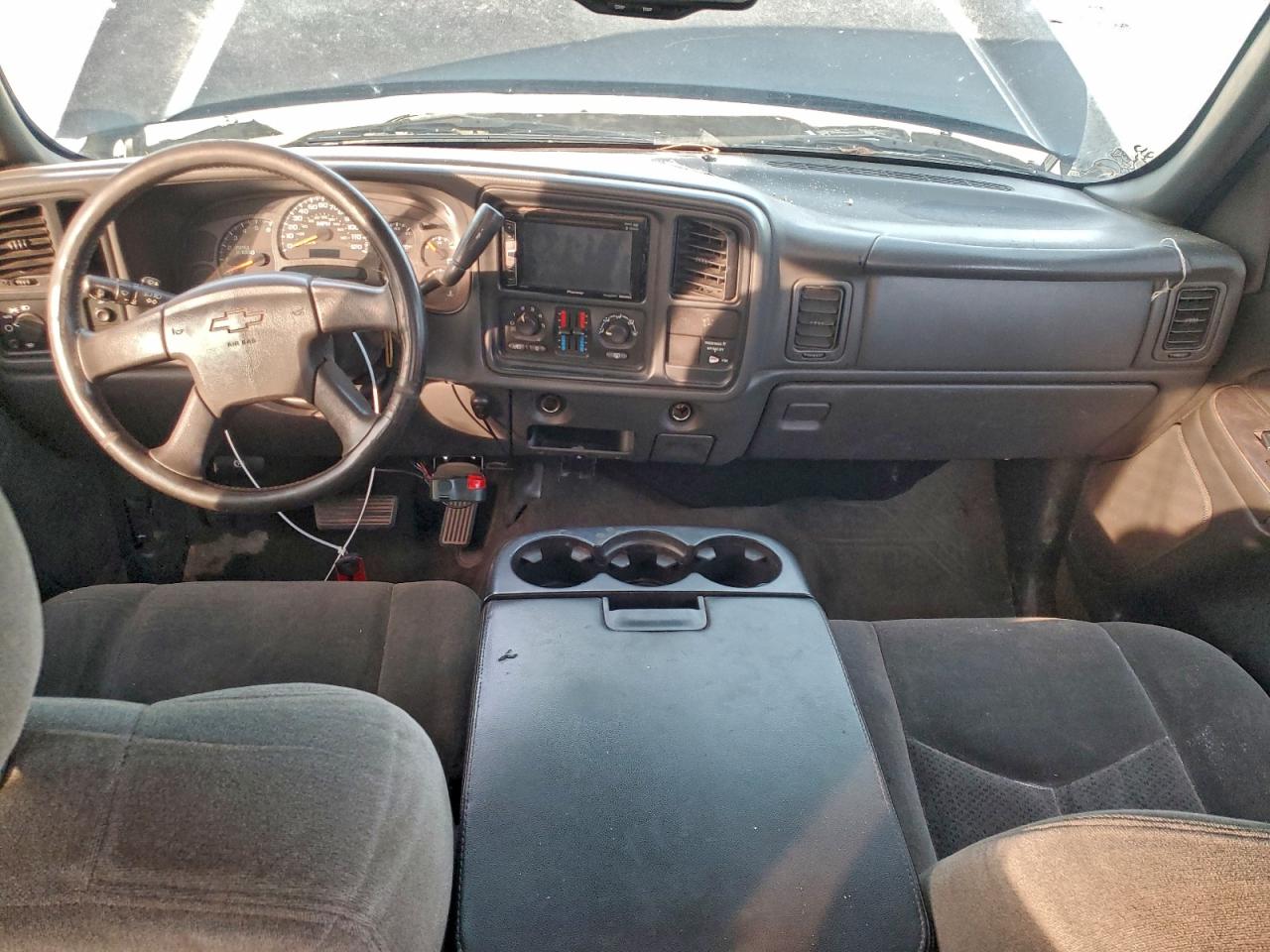 2004 CHEVROLET SILVERADO K2500 HEAVY DUTY photo 8