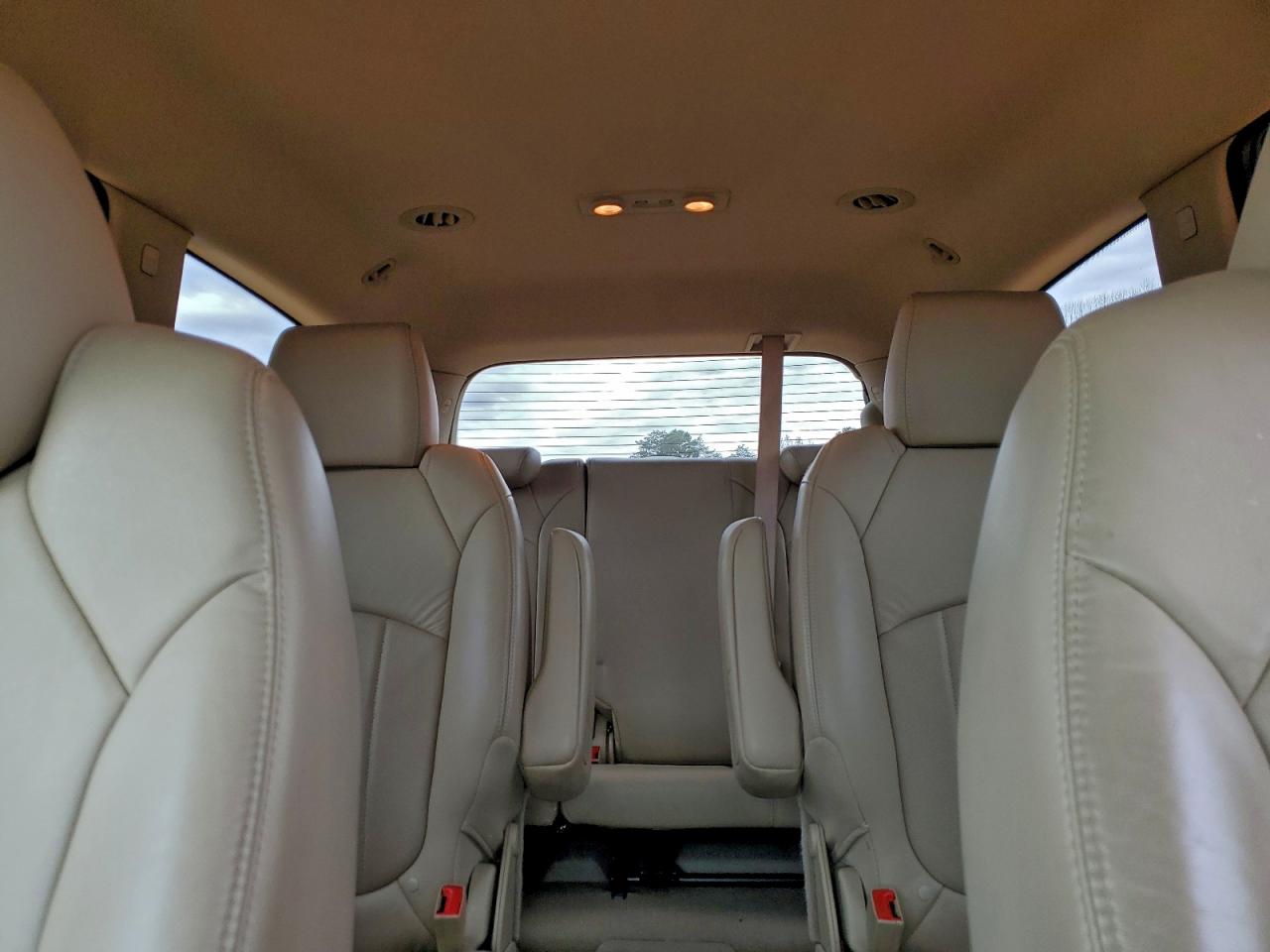 2011 BUICK ENCLAVE CXL photo 10