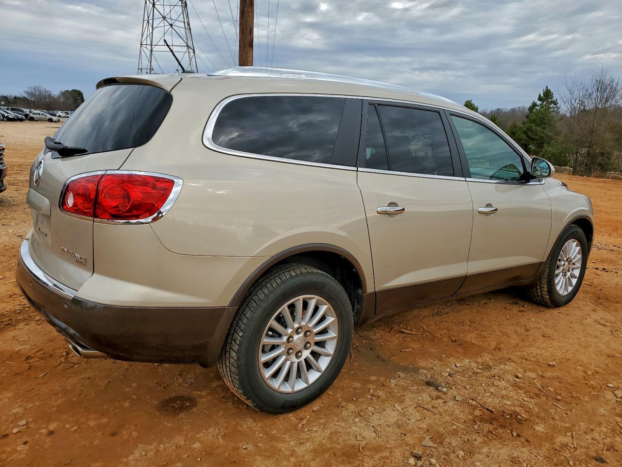 2011 BUICK ENCLAVE CXL photo 3