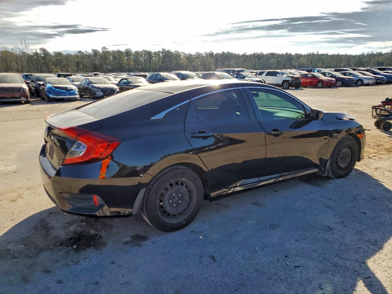 2016 HONDA CIVIC LX photo 3