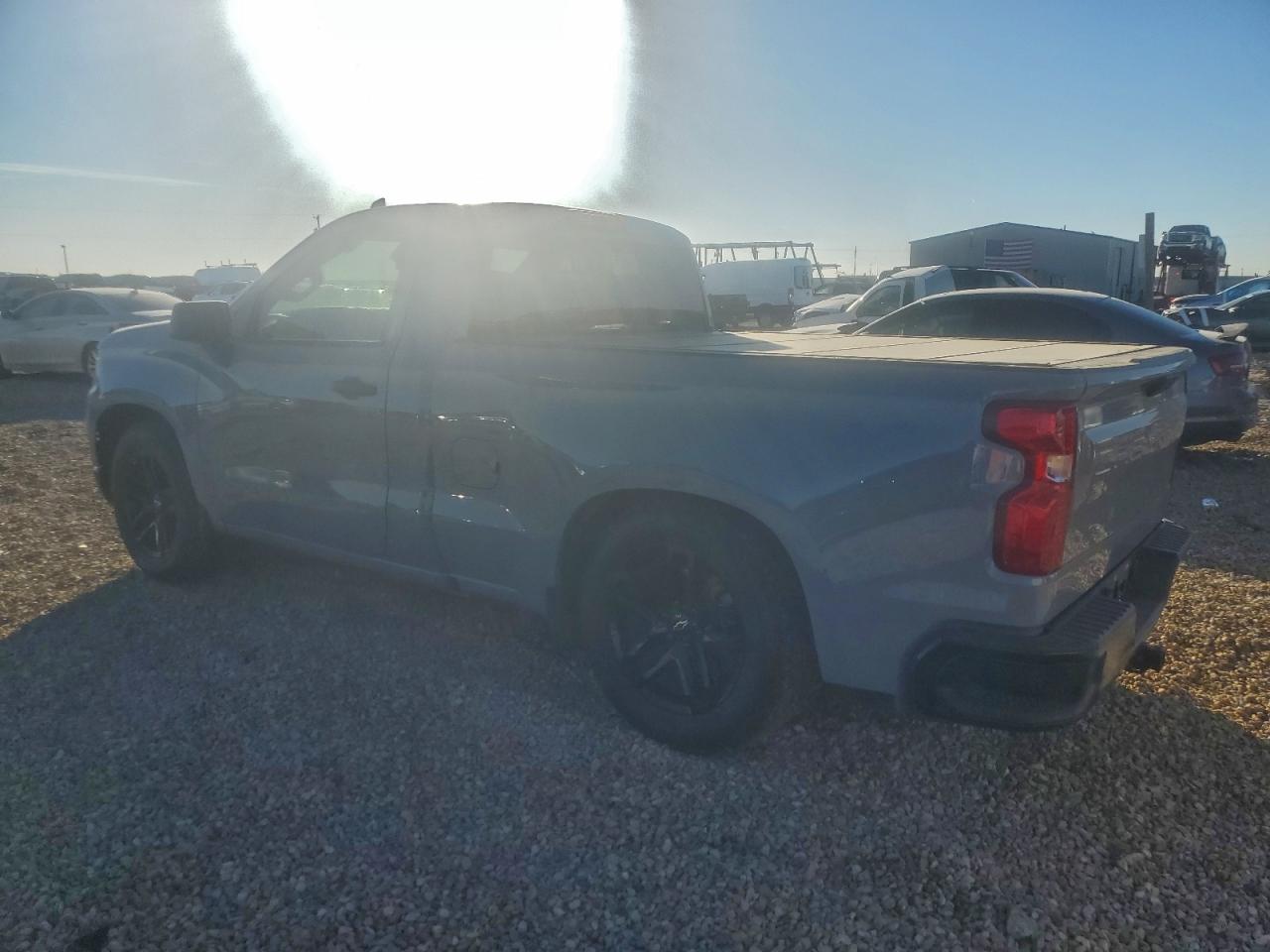 2024 CHEVROLET SILVERADO K1500 photo 2