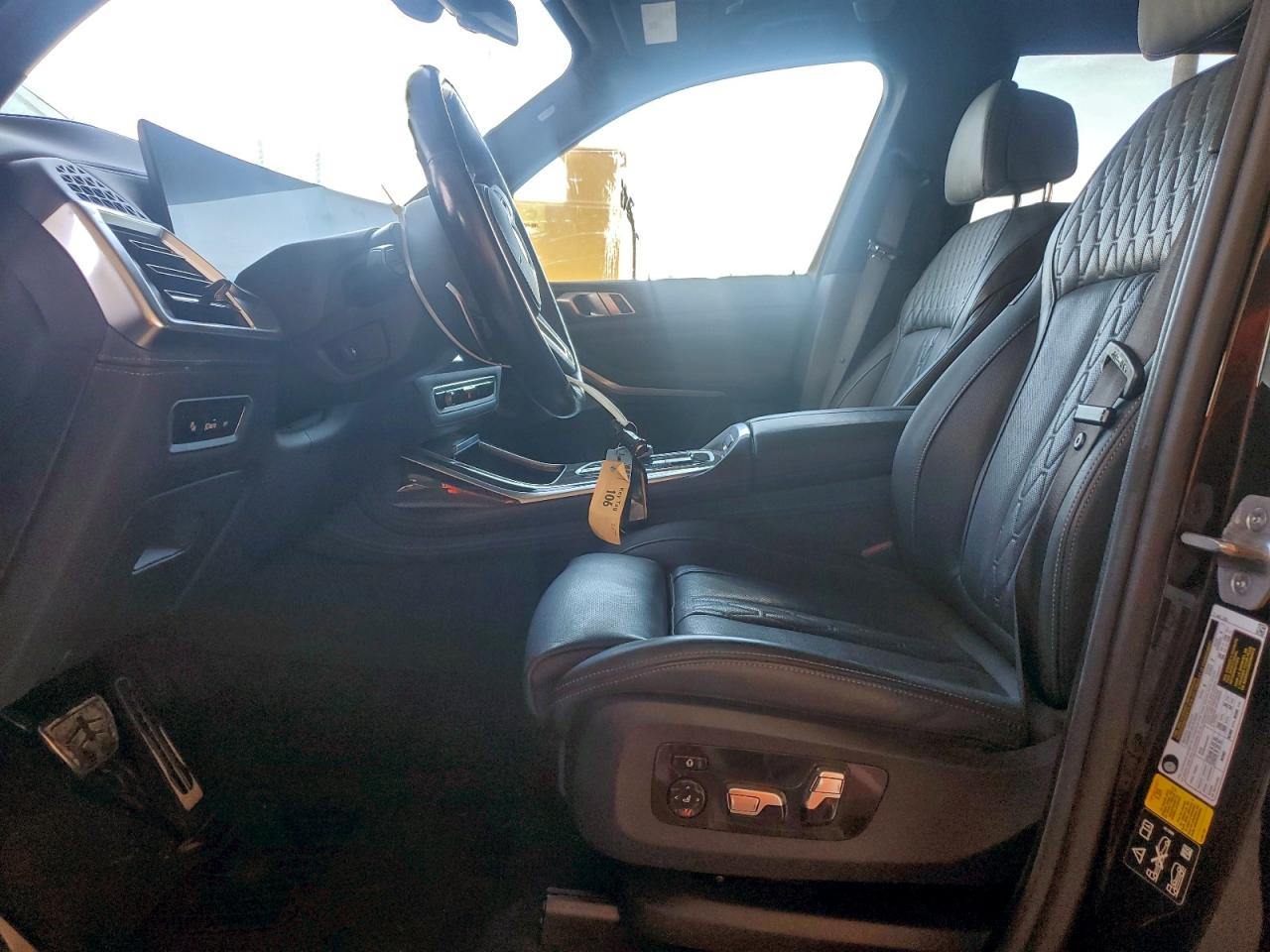 2024 BMW X7 M60I photo 13