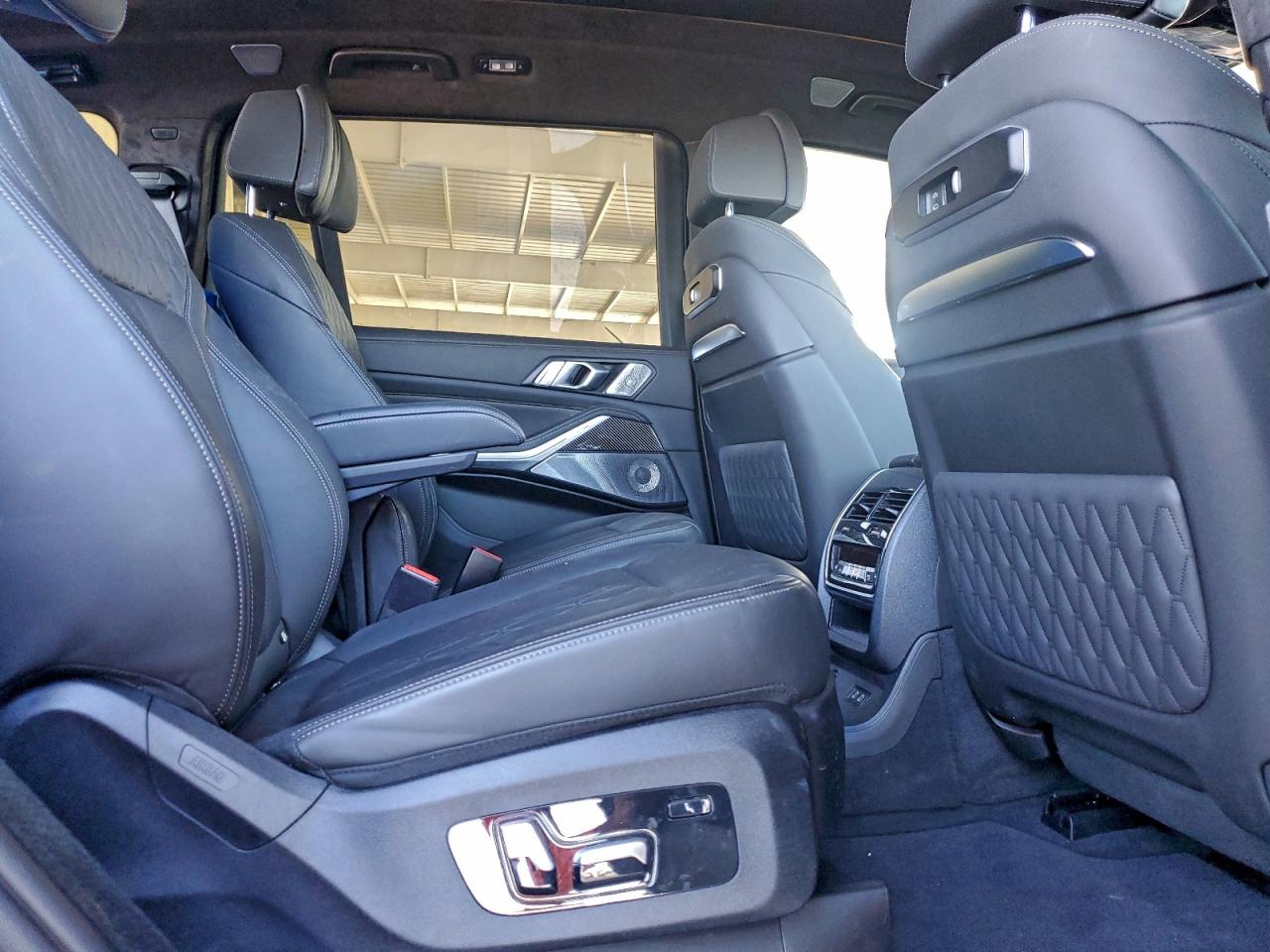 2024 BMW X7 M60I photo 21
