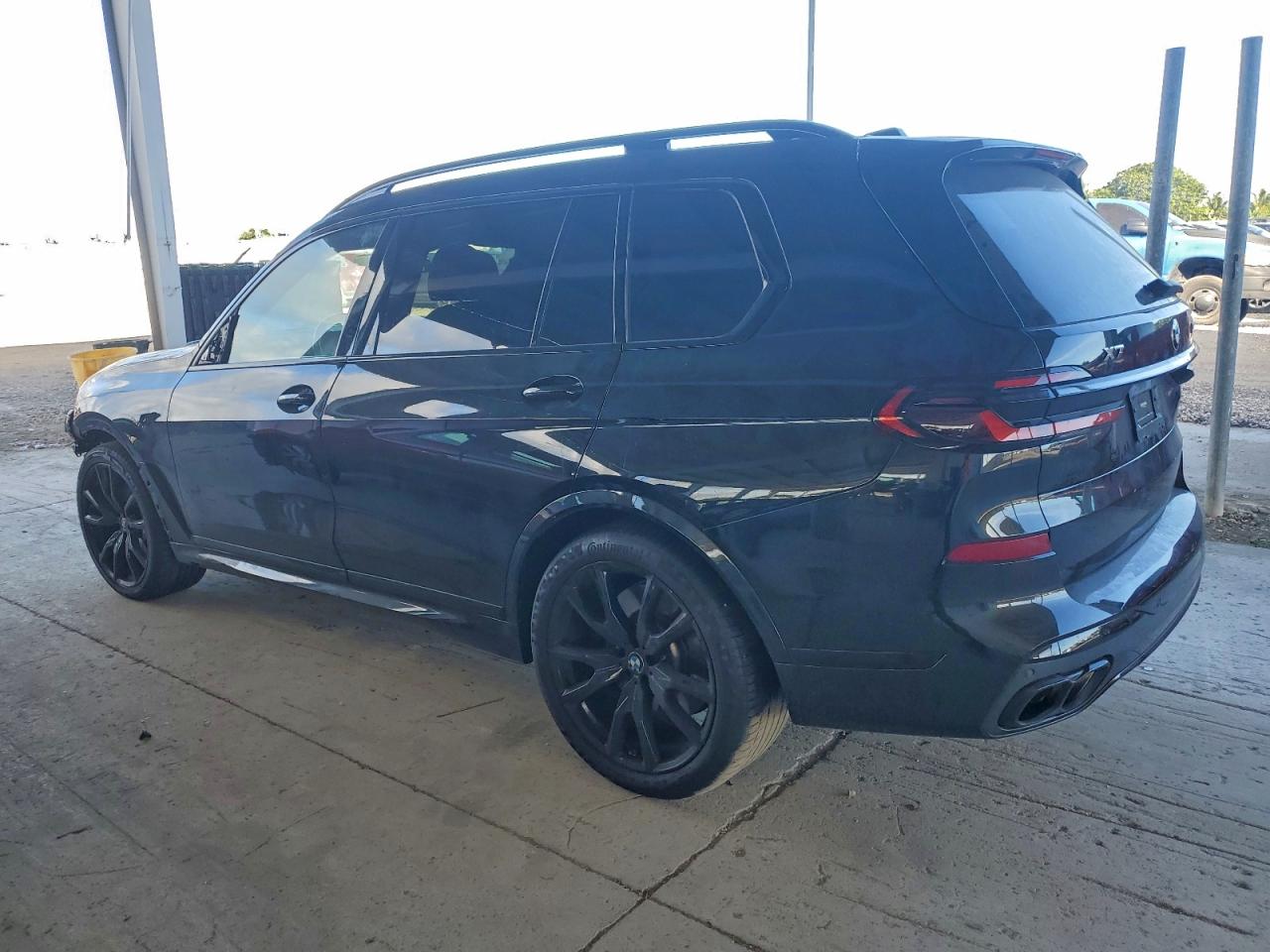 2024 BMW X7 M60I photo 3