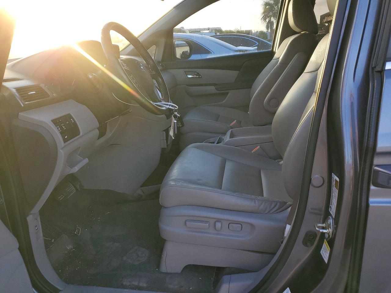 2016 HONDA ODYSSEY EXL photo 13