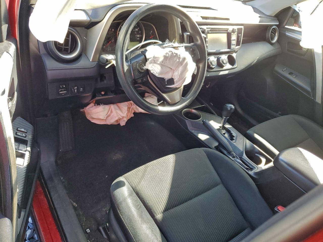2015 TOYOTA RAV4 LE photo 15