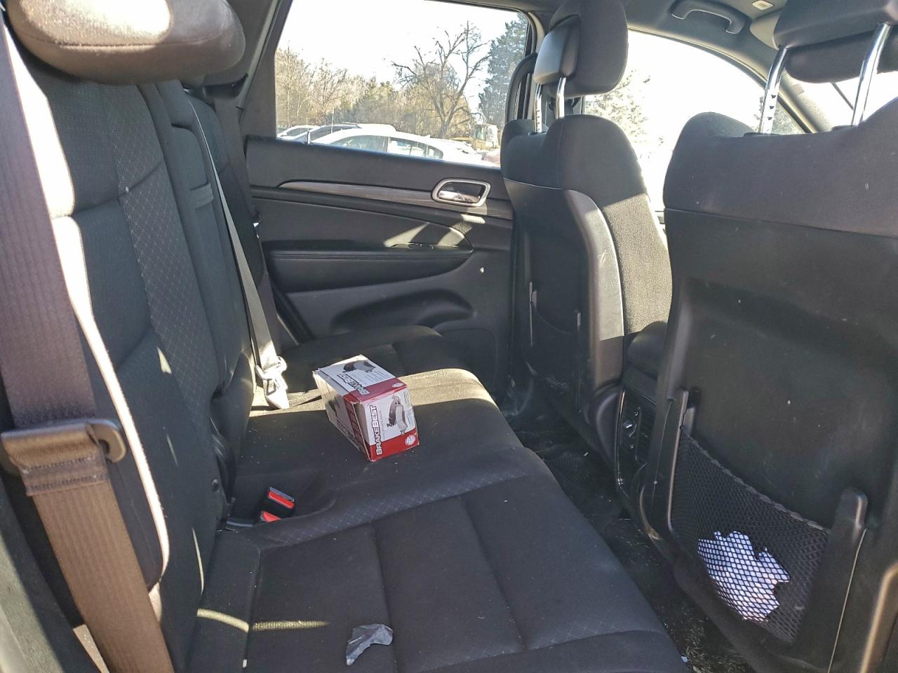 2020 JEEP GRAND CHEROKEE LAREDO photo 11