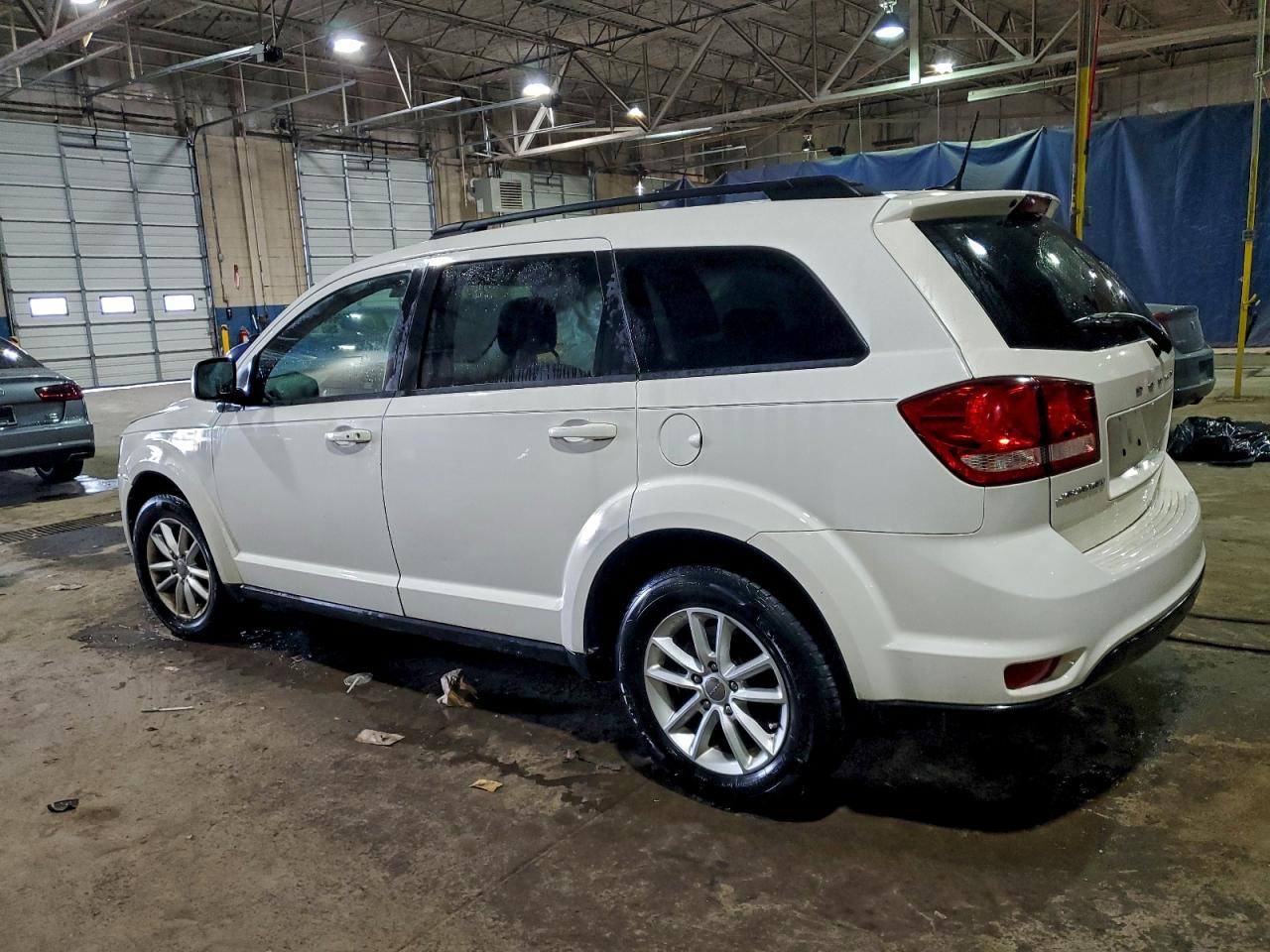 2015 DODGE JOURNEY SXT photo 2