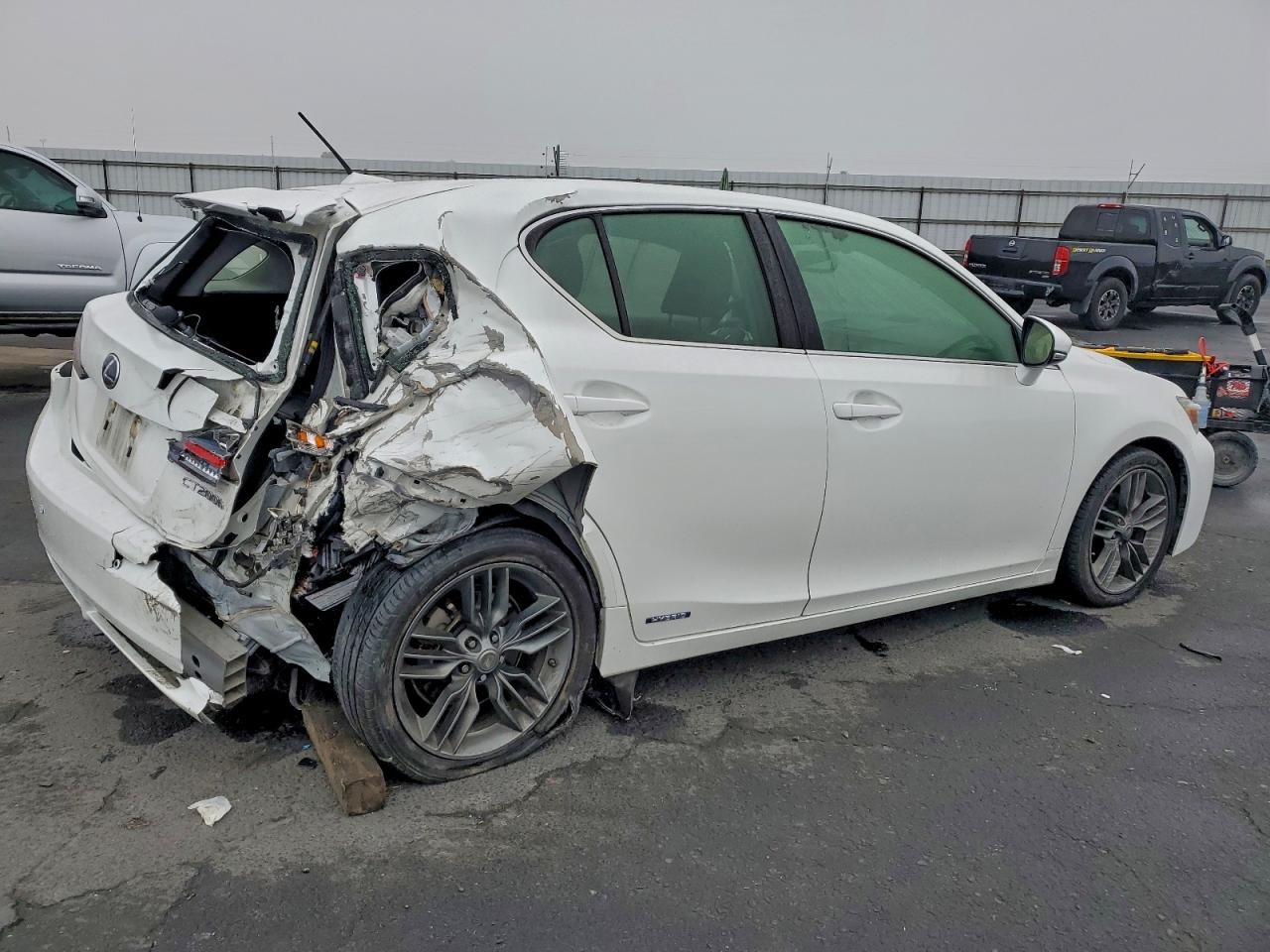 2013 LEXUS CT 200 photo 3