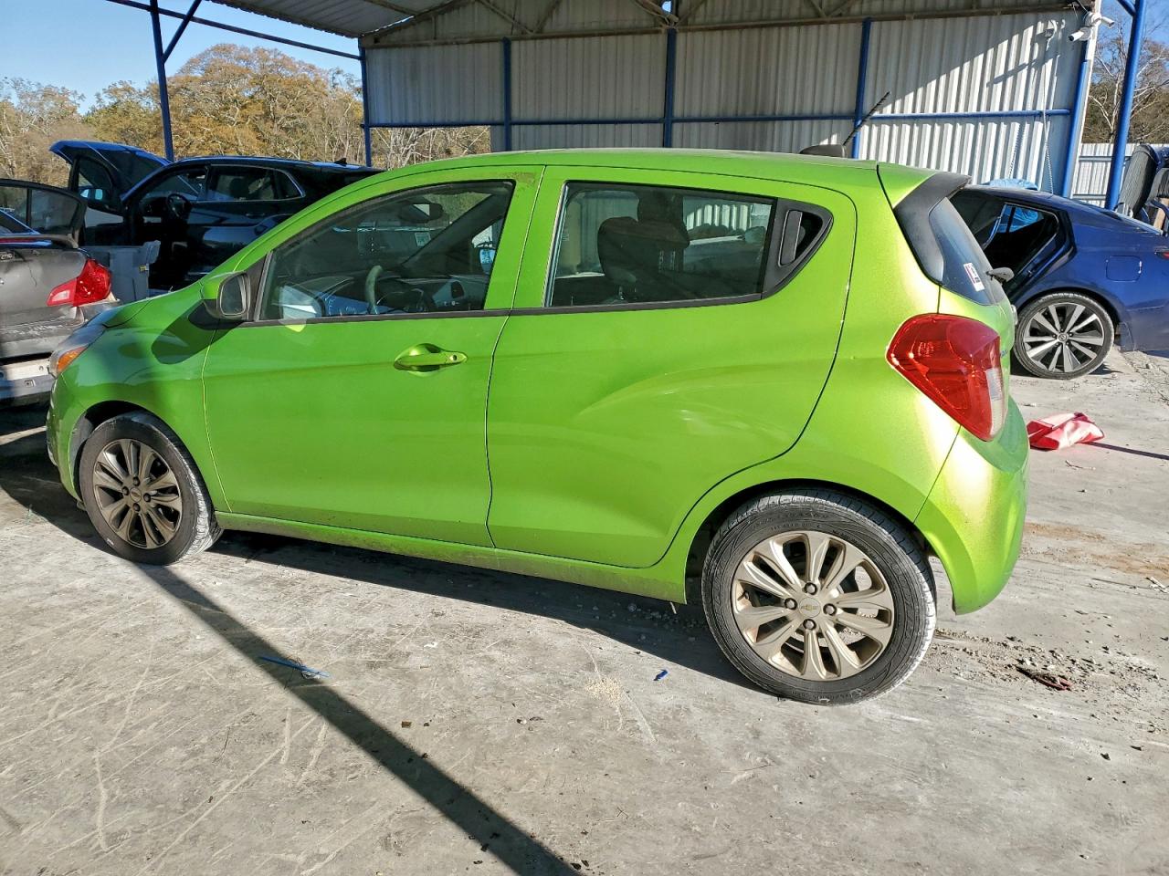 2016 CHEVROLET SPARK 1LT photo 4