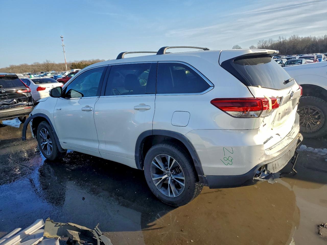 2017 TOYOTA HIGHLANDER HYBRID photo 2