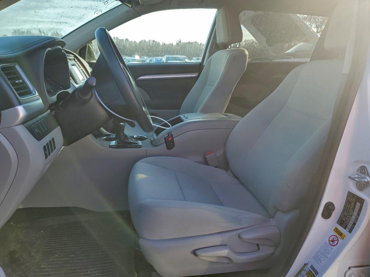 2017 TOYOTA HIGHLANDER HYBRID photo 7