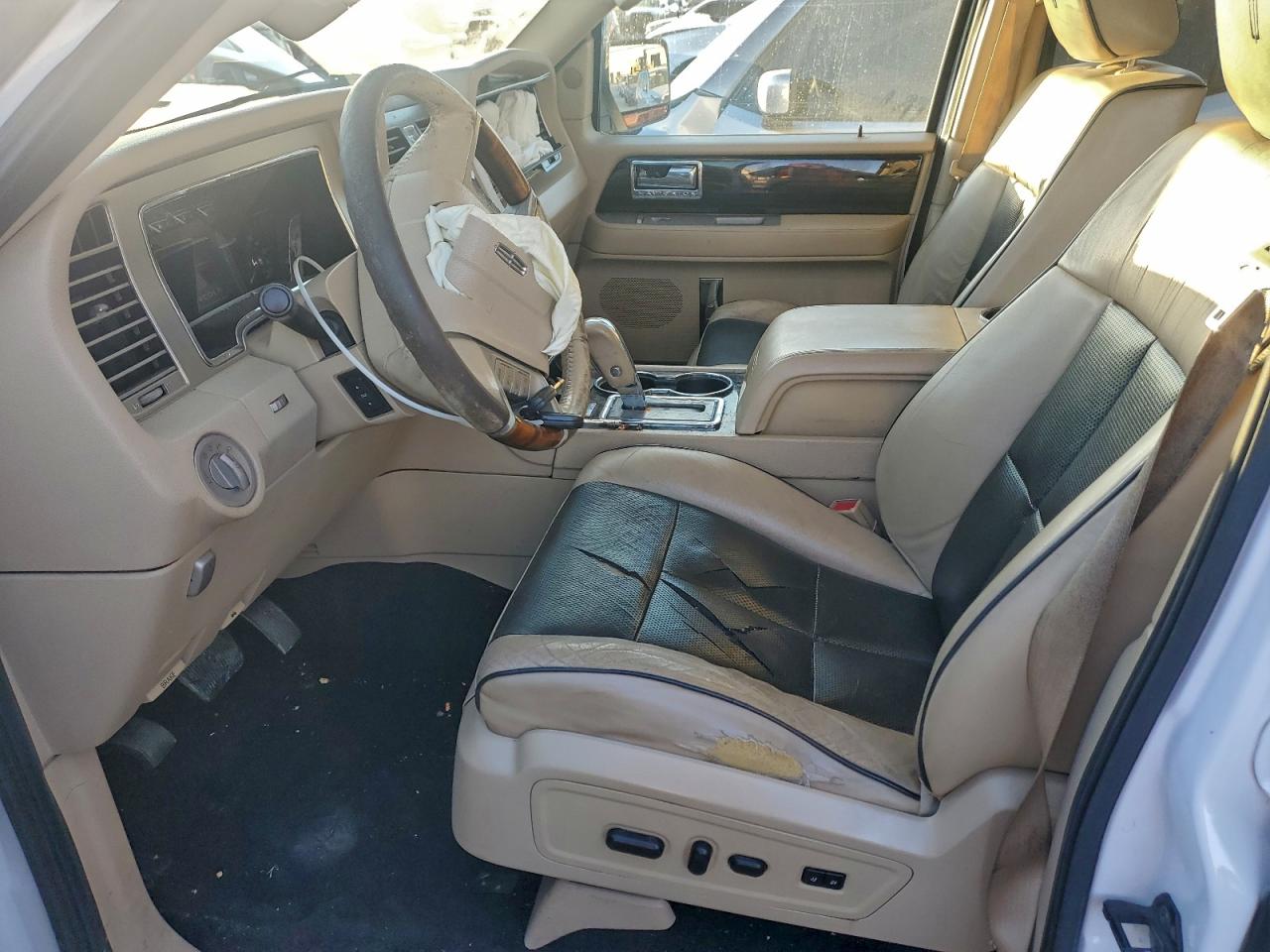 2009 LINCOLN NAVIGATOR photo 7