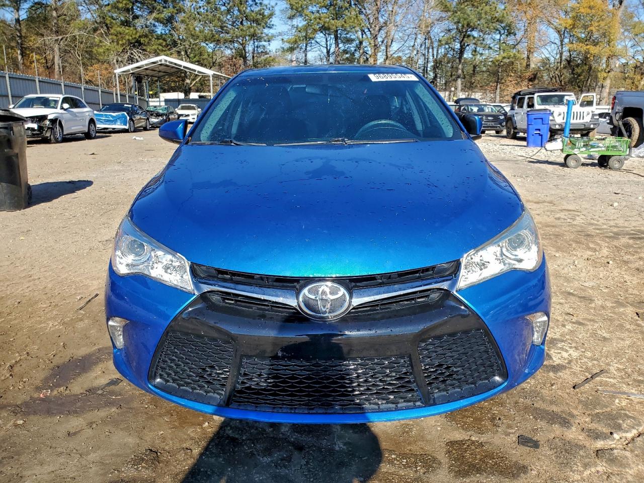 2017 TOYOTA CAMRY LE photo 5