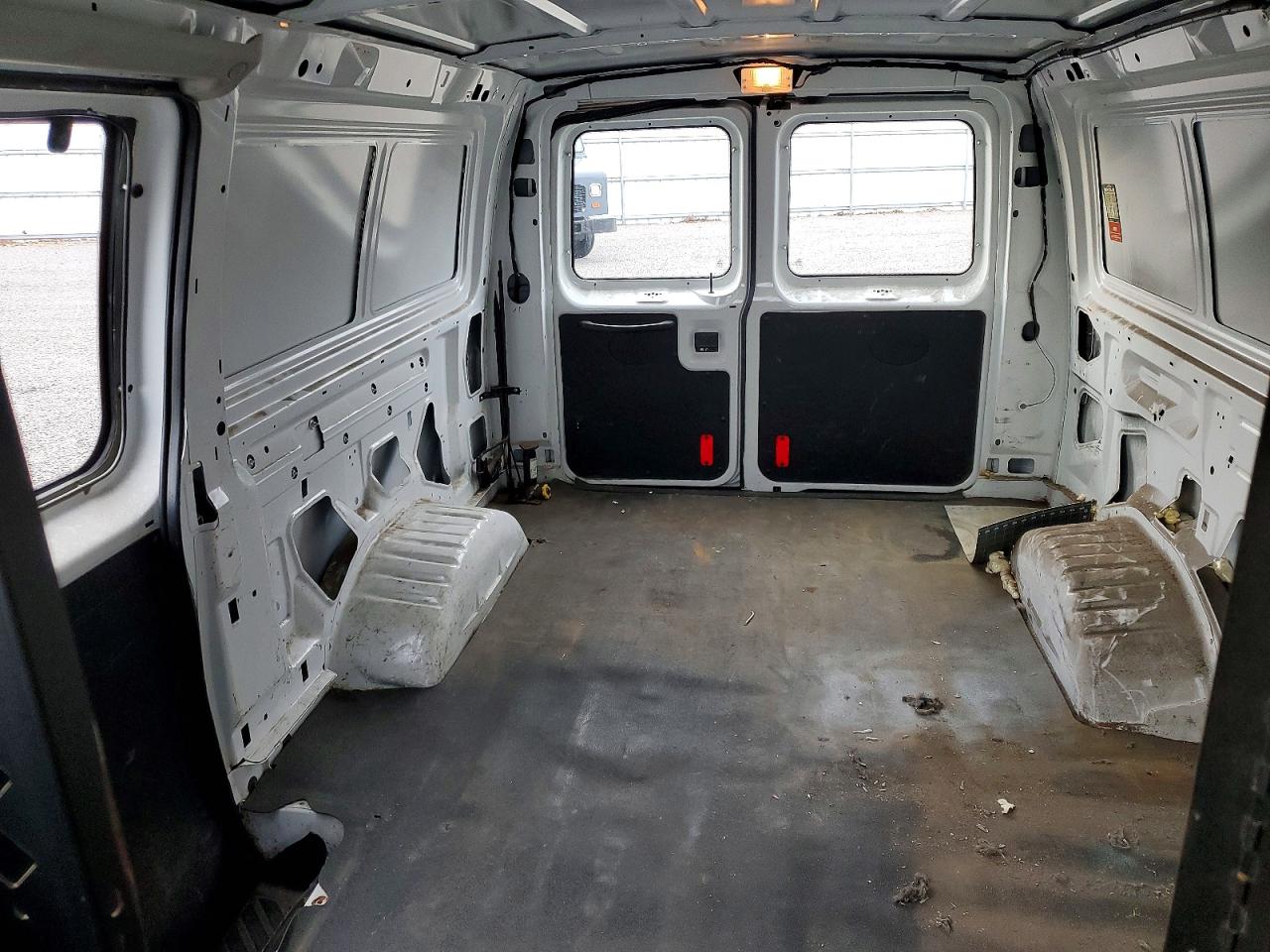 2009 FORD ECONOLINE E250 VAN photo 37