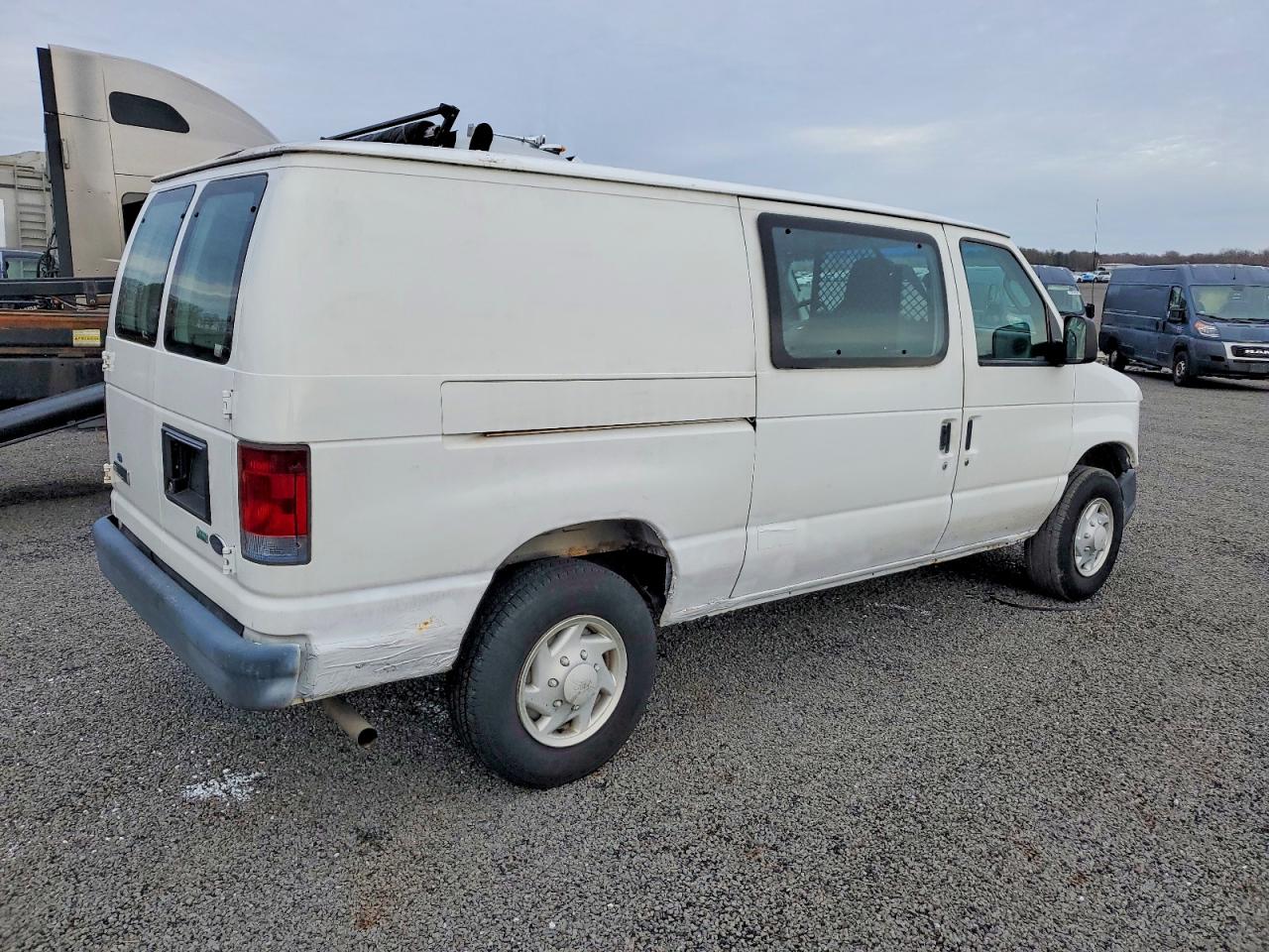 2009 FORD ECONOLINE E250 VAN photo 9