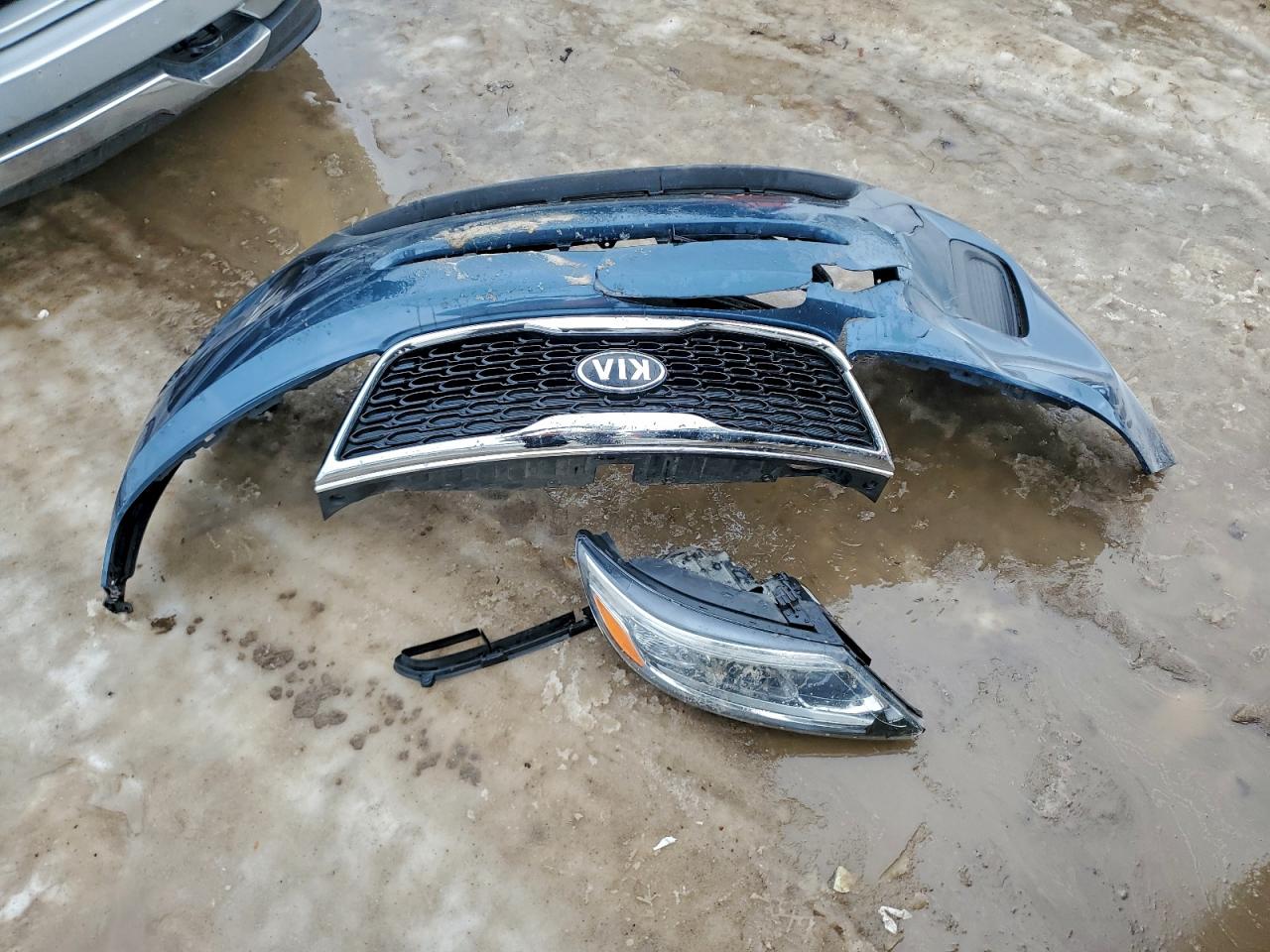 2015 KIA SORENTO LX photo 25