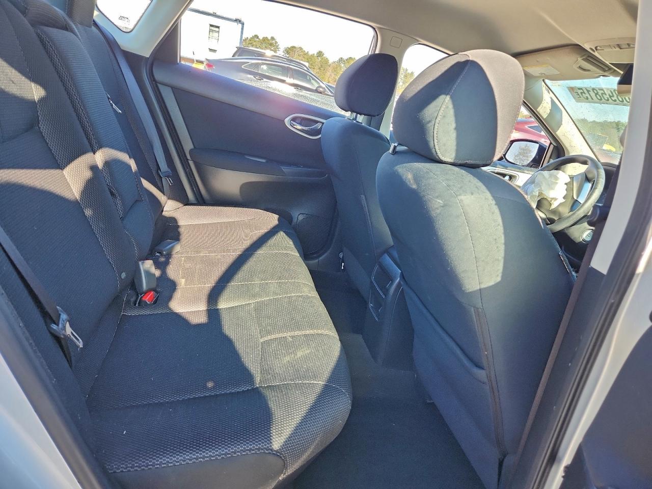 2013 NISSAN SENTRA S photo 19
