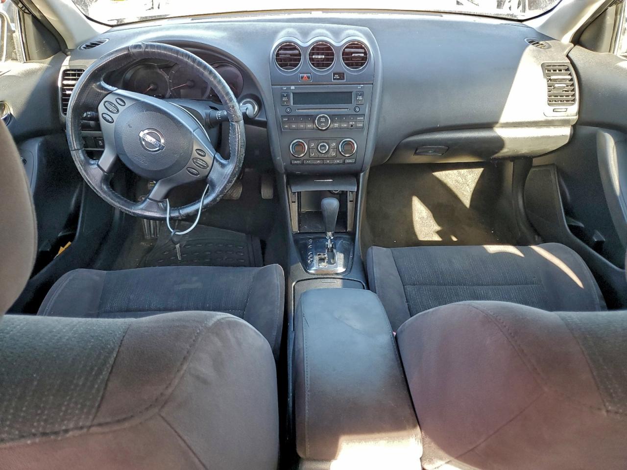 2011 NISSAN ALTIMA BASE photo 8
