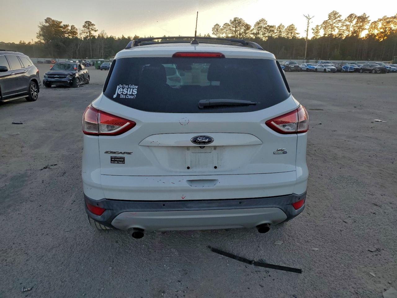 2015 FORD ESCAPE SE photo 11