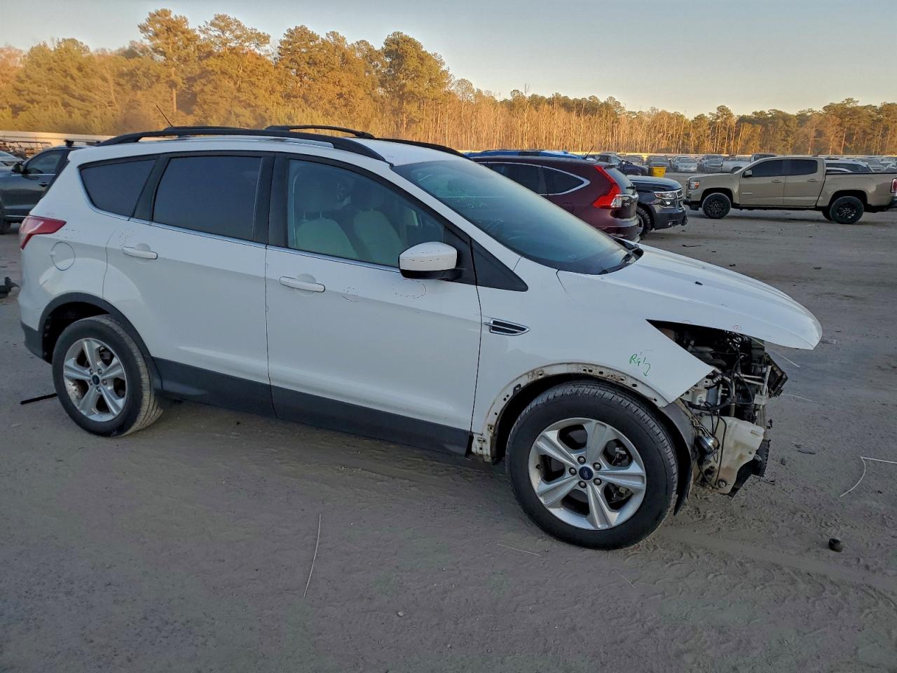 2015 FORD ESCAPE SE photo 7