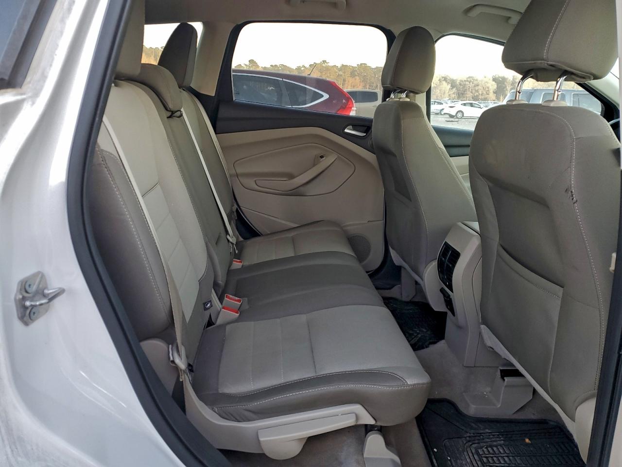 2015 FORD ESCAPE SE photo 19
