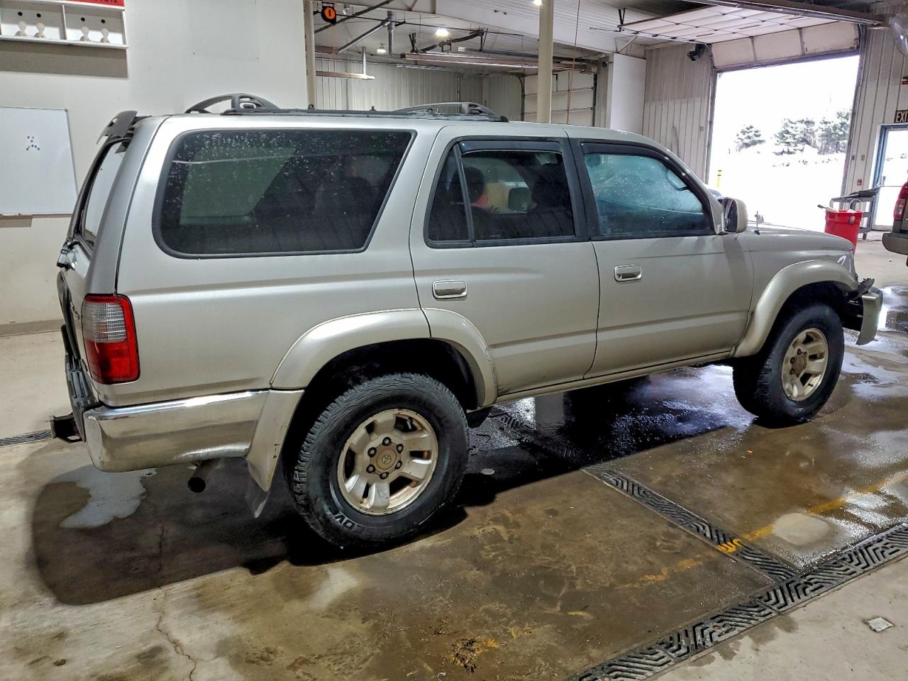 2000 TOYOTA 4RUNNER SR5 photo 5