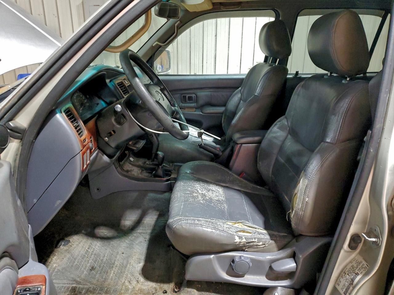 2000 TOYOTA 4RUNNER SR5 photo 13