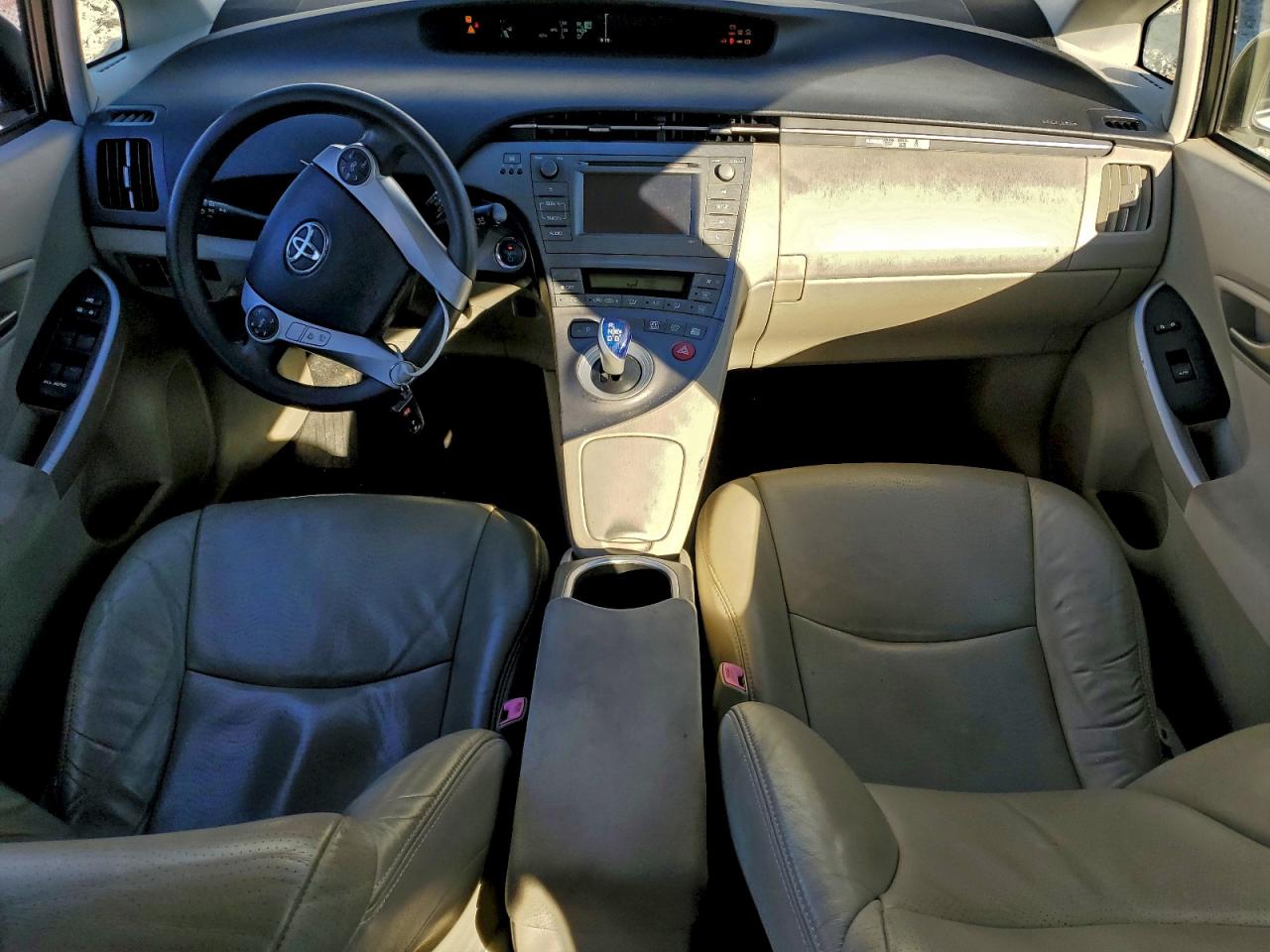 2013 TOYOTA PRIUS photo 15