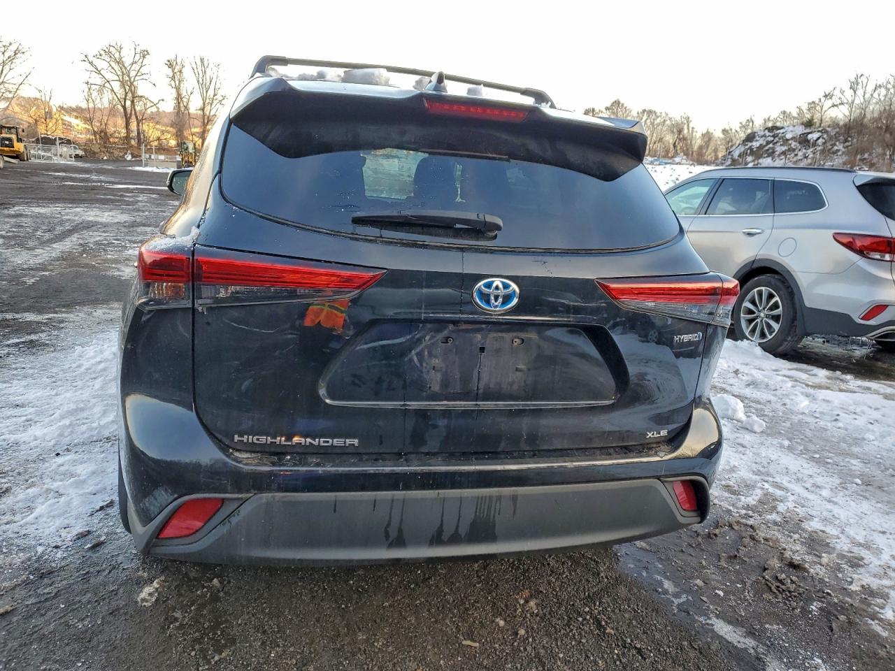 2022 TOYOTA HIGHLANDER HYBRID XLE photo 6