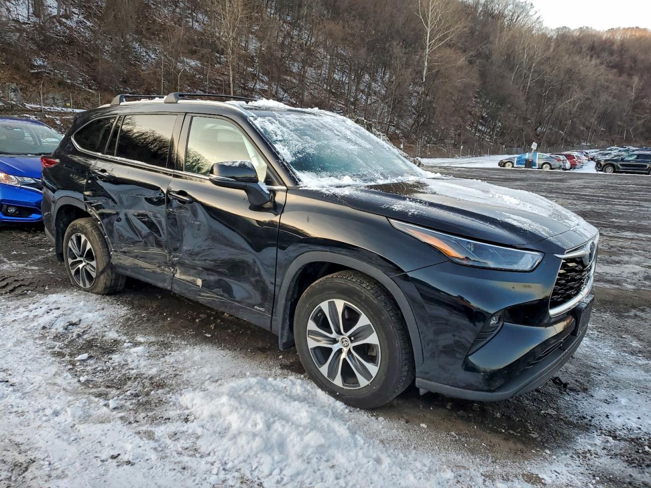 2022 TOYOTA HIGHLANDER HYBRID XLE photo 4