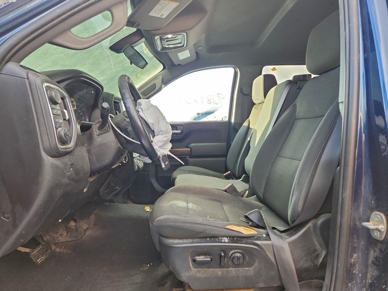 2021 CHEVROLET SILVERADO K1500 RST photo 13