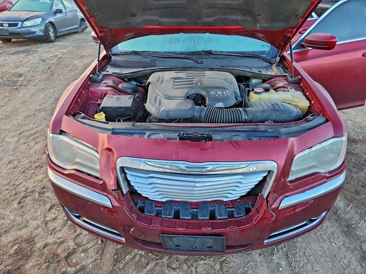 2014 CHRYSLER 300 photo 21