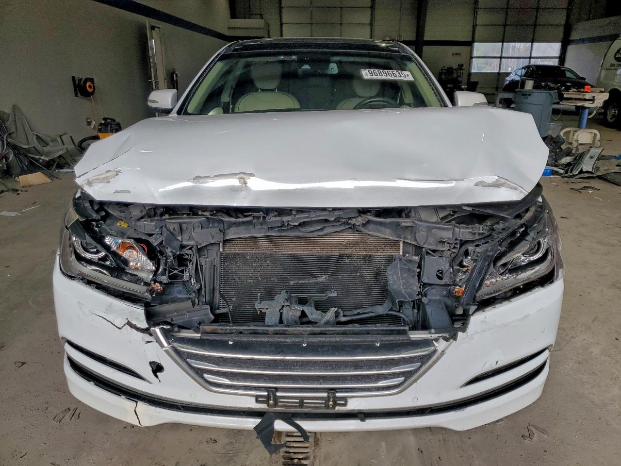 2015 HYUNDAI GENESIS 3.8L photo 9