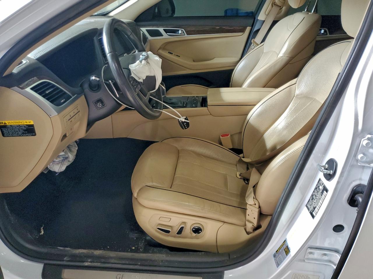 2015 HYUNDAI GENESIS 3.8L photo 13