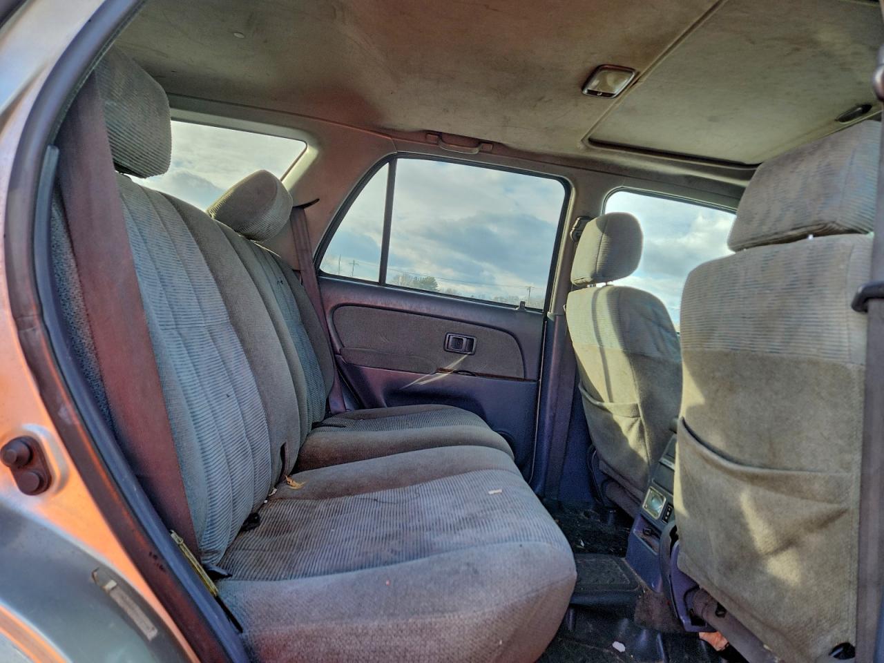 1999 TOYOTA 4RUNNER SR5 photo 10