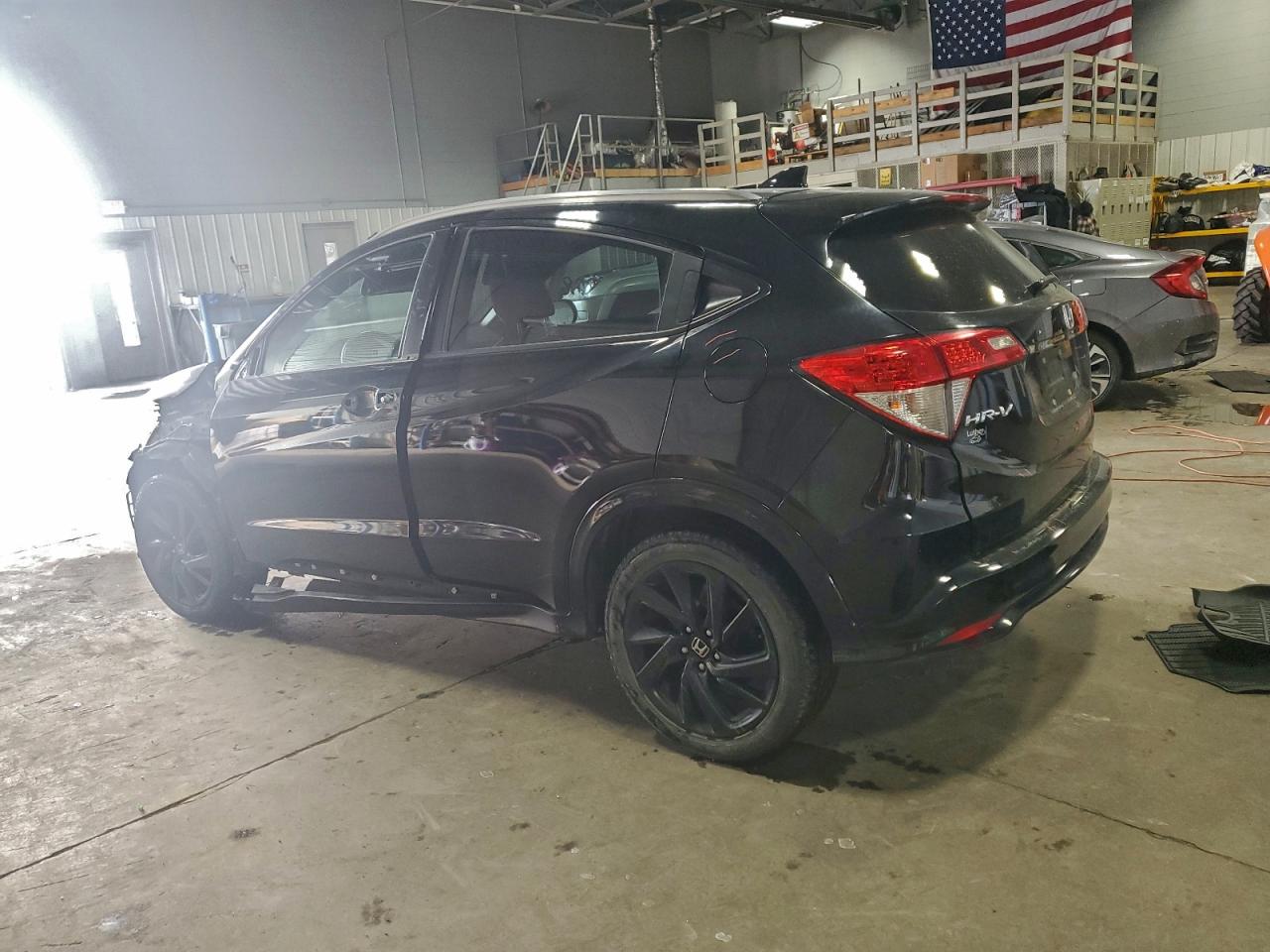 2021 HONDA HR-V SPORT photo 2