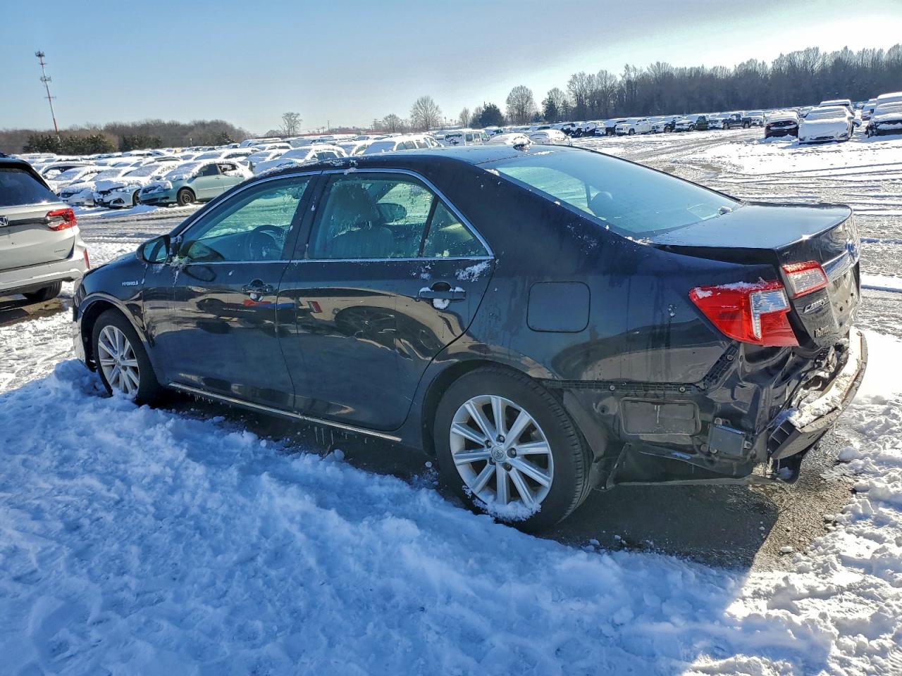 2014 TOYOTA CAMRY HYBRID photo 2