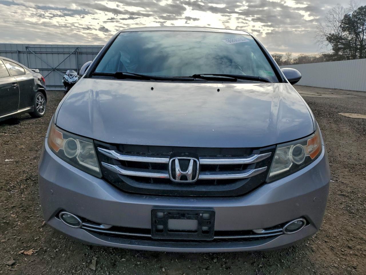 2016 HONDA ODYSSEY TOURING photo 5