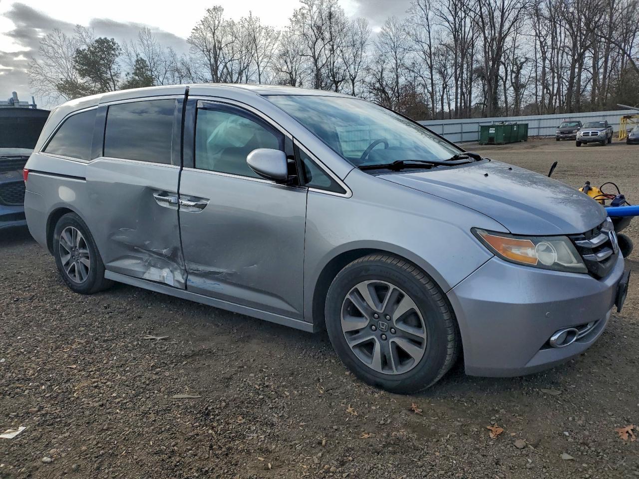 2016 HONDA ODYSSEY TOURING photo 4