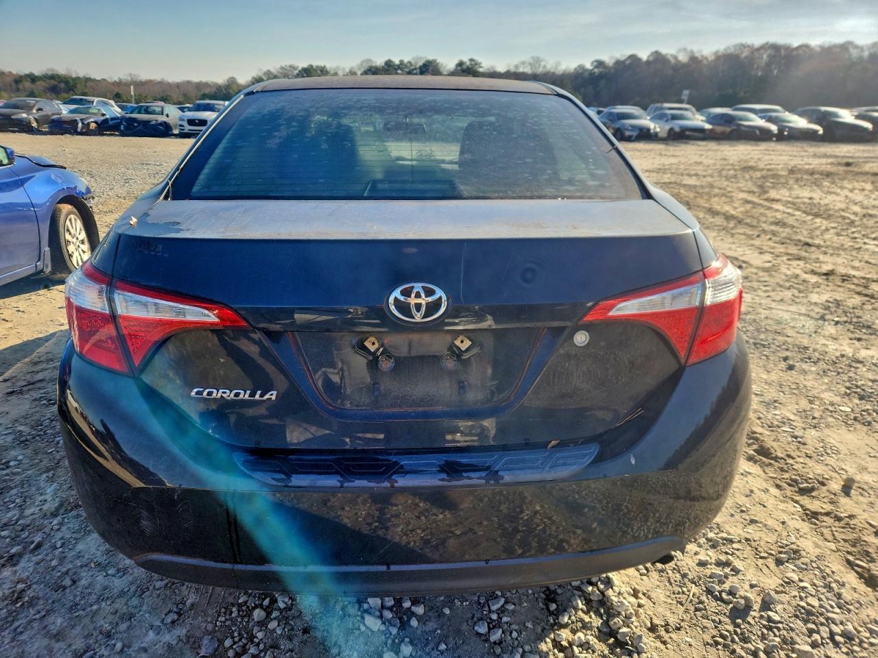 2015 TOYOTA COROLLA L photo 11