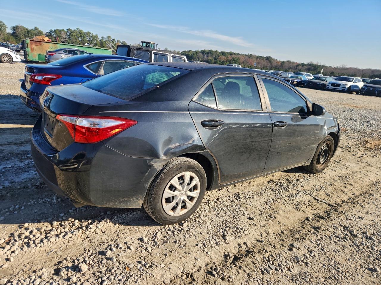 2015 TOYOTA COROLLA L photo 5
