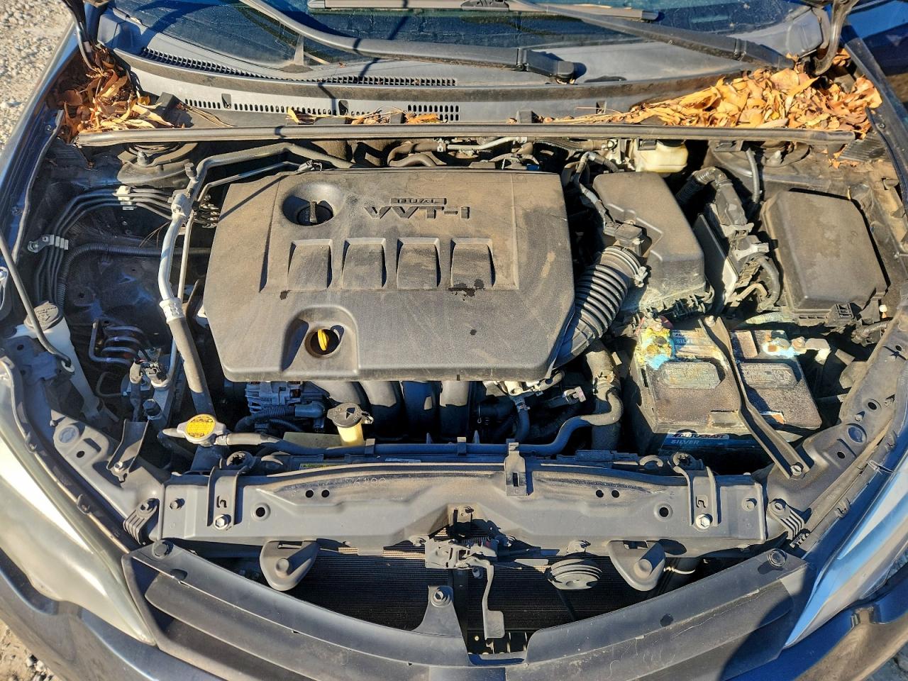 2015 TOYOTA COROLLA L photo 21